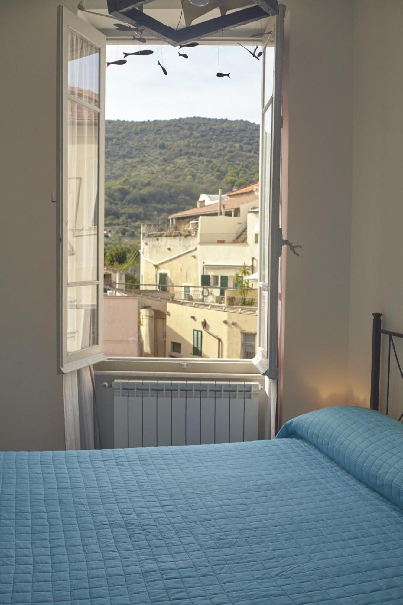 B&B Giardinidivale A 2 Chilometri Da Finale Ligure ボルジョ・ヴェレッツィ 部屋 写真